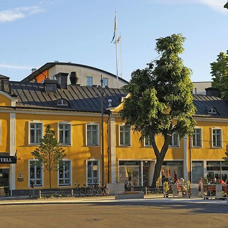 Behrn Hotell Όρεμπρο Εξωτερικό φωτογραφία